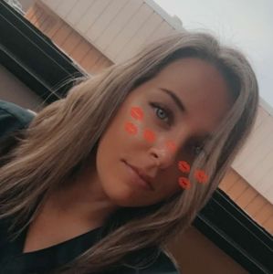 Meet your Posher, Holly